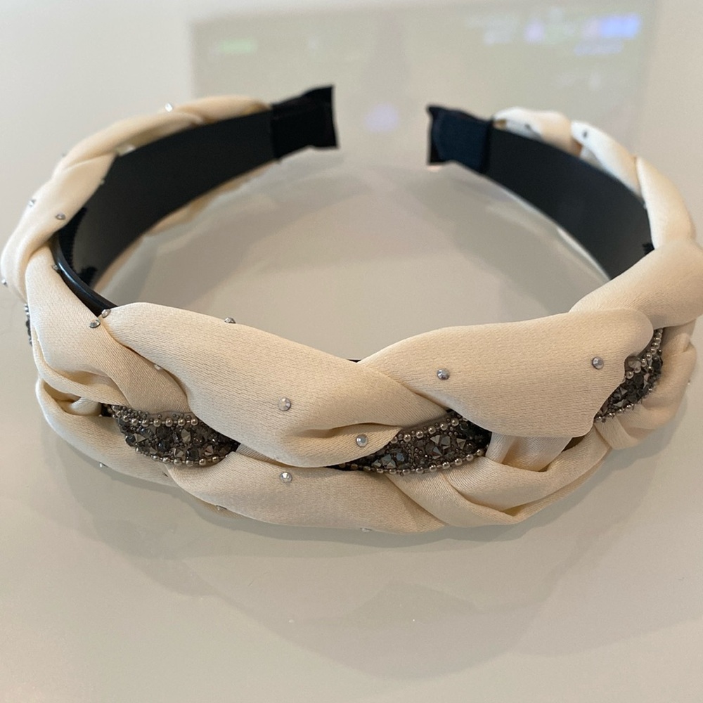 Brand New Headband beige